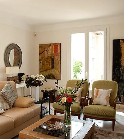 D Artiste Apartamento *